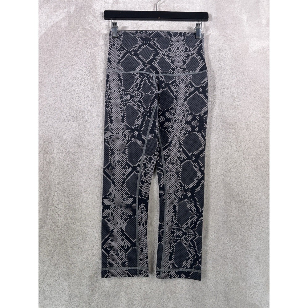 Lululemon High Rise Leggings Womens 6 Gray Snakeskin Print Full Length Yoga